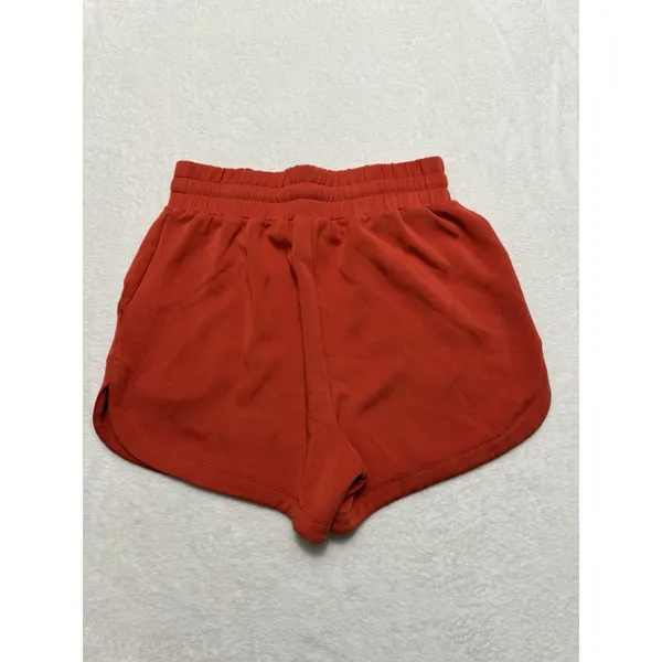 Varley Coulter High Rise Double Soft Short Red Summer Fig Size Small - Image 5