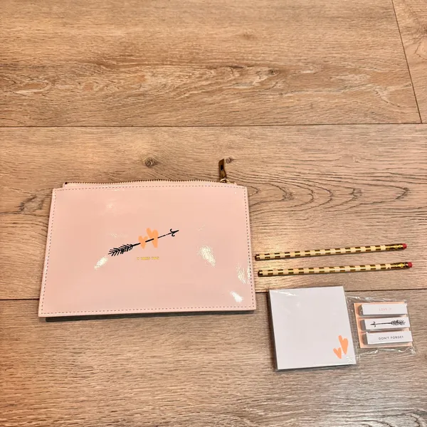 Kate Spade Pink Patent Faux Leather Bridal Pencil Pouch‎ Hearts Arrow - Image 2
