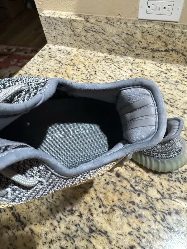 Yeezy Boost 350 V2 Ash Blue Adidas - Image 2