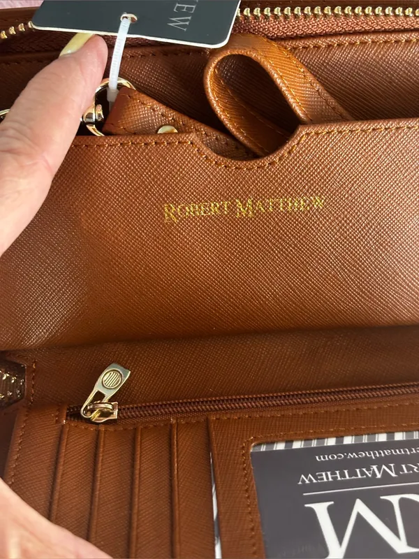 NWT Robert‎ Matthew Aria Leather Wallet Wristlet – Brown Jewel 24K Gold - Image 4
