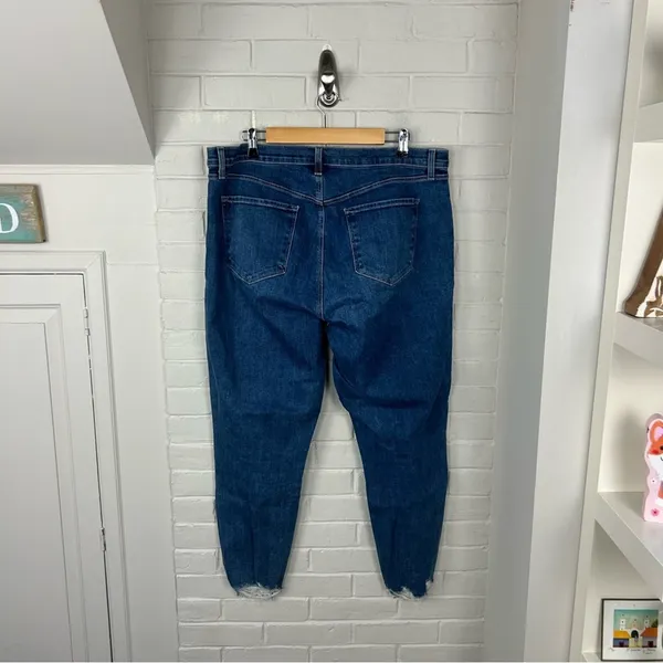 J Brand Alana High Rise Cropped Distressed Skinny Jeans Size 34 - Image 12