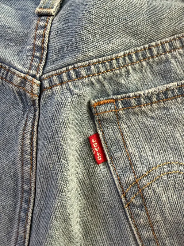 Levi’s 501 Shorts - Image 4