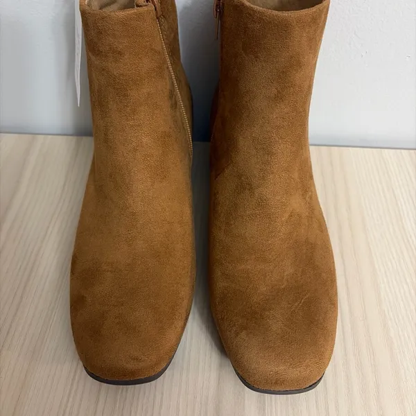 Time and Tru New! Brown Suede Ankle Boots size 7.5 - Image 4