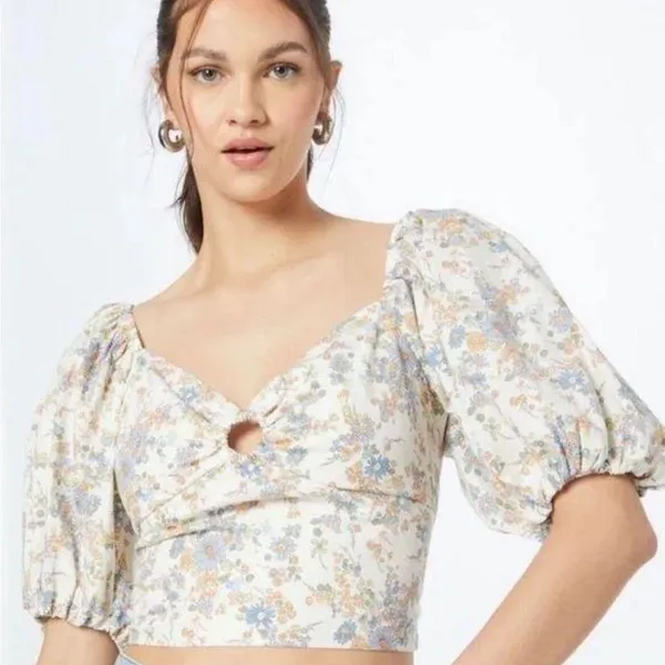 Abercrombie and Fitch Floral Puff Sleeve Crop Top Size XS - Image 2