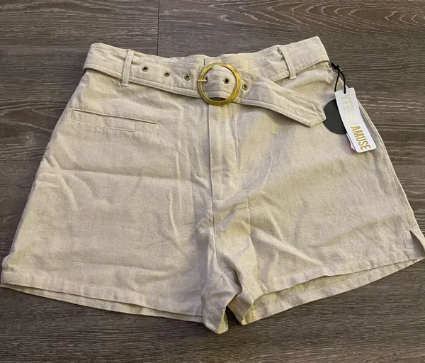 NWT Revolve Amuse Society - Radlee Woven Shorts - Linen. Size Medium - Image 2