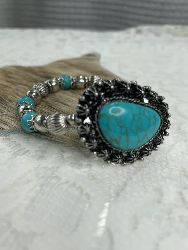 Western women’s faux turquoise and silver stretch bracelets. - Image 10