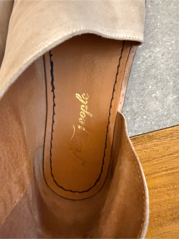 Free People Mont Blanc Asymmetrical Sandal Taupe Leather Flat Size 36 EU (6 US) - Image 10