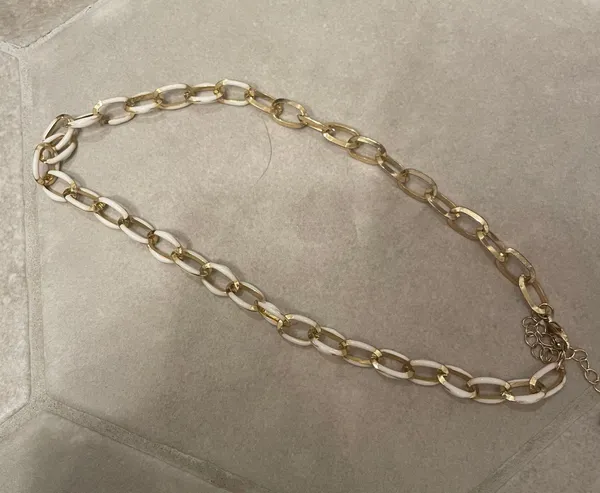 Francesca's Gold Chain Necklace - Image 2