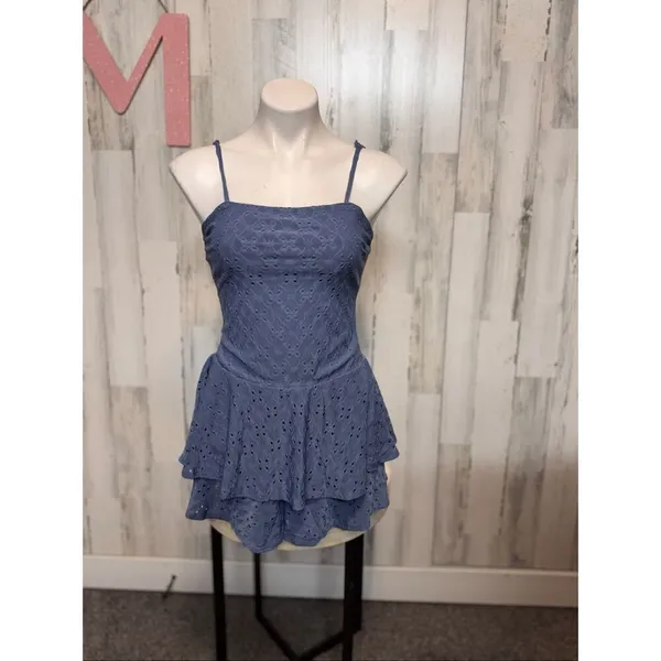 Hearts & Hearts Blue Eyelet Lace Romper Size M Spaghetti Strap Ruffle Shorts - Image 2
