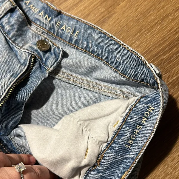 American eagle mom short - Image 3