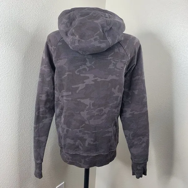 Lululemon Women's 6 Black Gray Camo Scuba Training Yoga Pullover Hoodie Sweater - Image 6