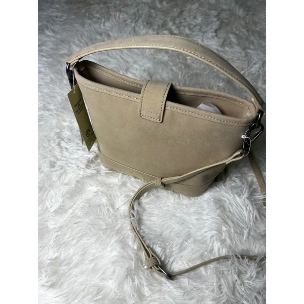 No Boundaries Moto Bucket Bag Beige Studded Crossbody Shoulder Purse NWT - Image 3