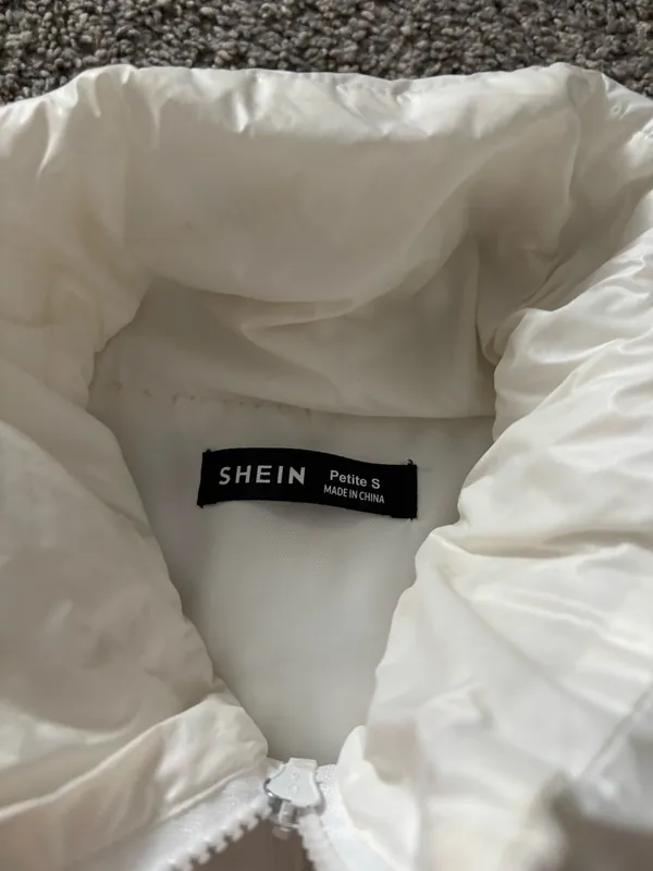 SheIn puffer vest - Image 2
