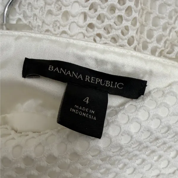 Banana Republic Mesh Eyelet Skirt Sz 4 Flare Preppy‎ Chic Coastal Classic Summer - Image 4