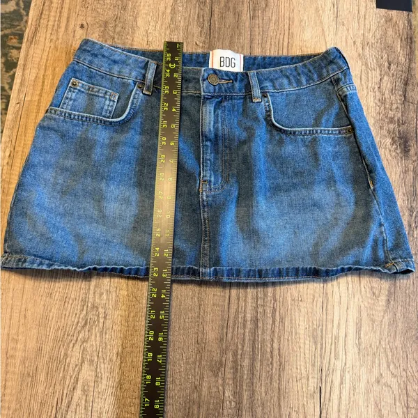 BDG Urban Outfitters Denim Mini Skirt Size L Blue Low Rise Y2K - Image 3
