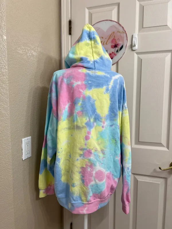 Gildan Heavy Blend Tie Dye Hoodie Only Murders in the Building Graphic XL - Image 5