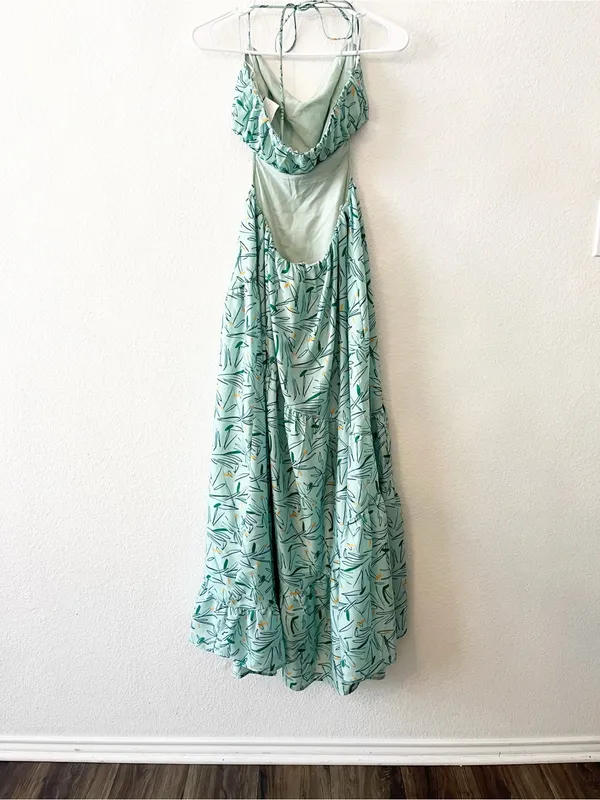NEW ASTR Revolve Maxi Open Back Cut Dress Green Small‎ Tier - Image 4
