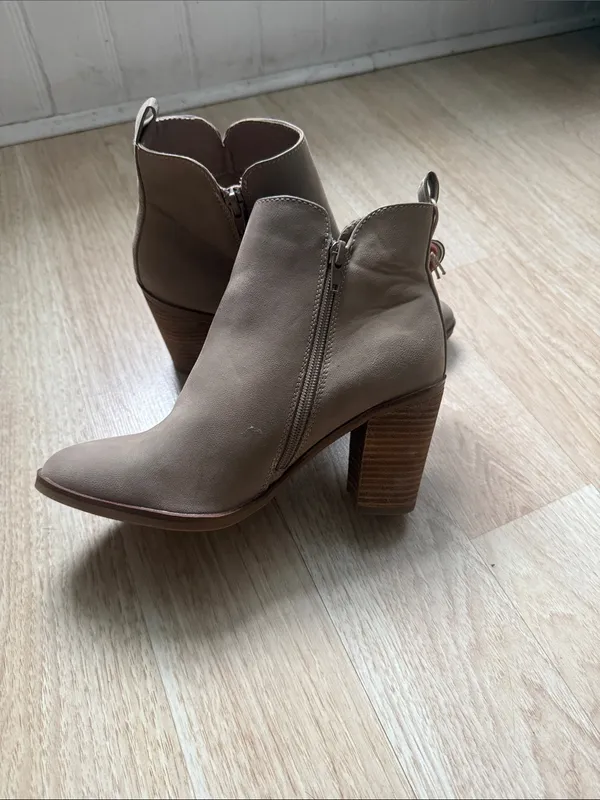 MIA Patton Women’s Tan Ankle Shirt Boots Size 6.5 - Image 7