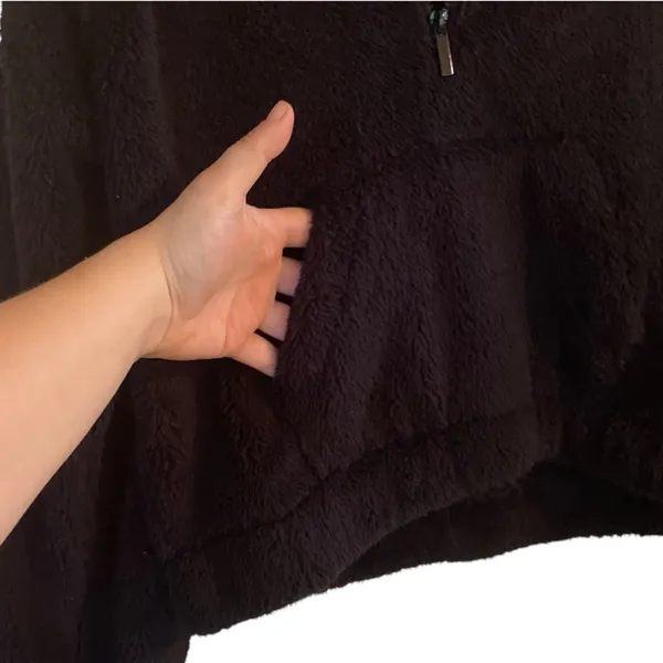 •Aero cropped half zip fleece NWT• - Image 2