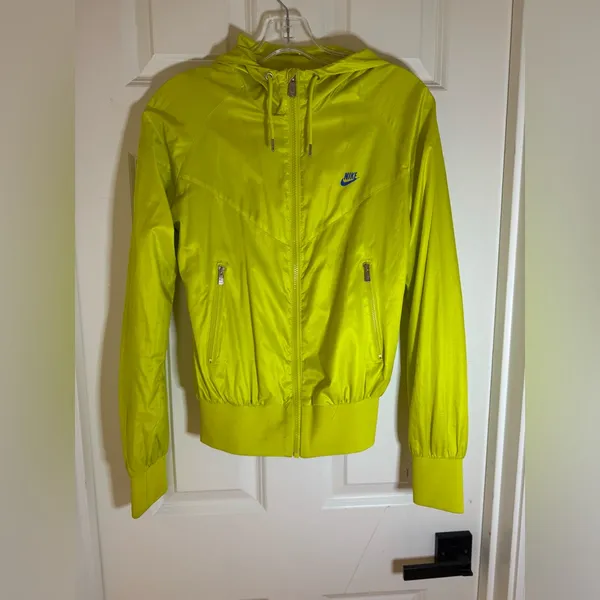 Nike “Windrunner” y2k rain‎ jacket – neon yellow, Small - Image 4