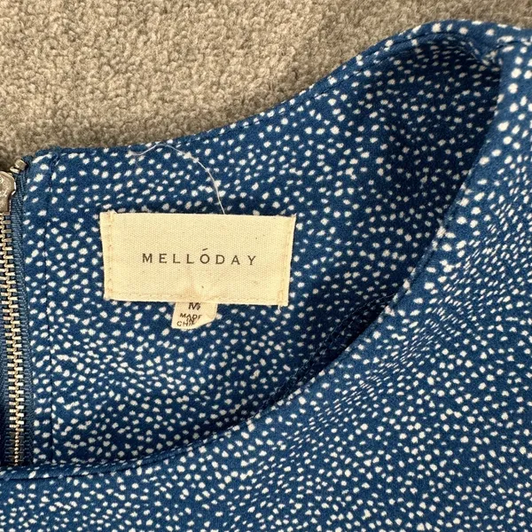 Melloday Blue Dotted Blouse Women's Medium Short Sleeve Round Neck - Image 4