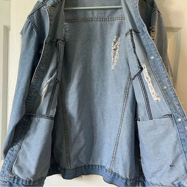 Distressed jean jacket large - Image 2