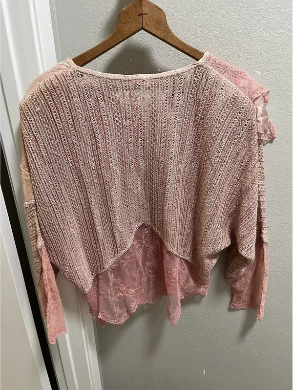 VTG Rayon Pink Patchwork Lace Ruffle Shawl Cape Made Italy Size undefined - Image 2