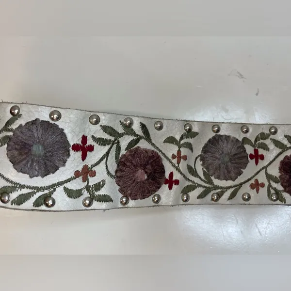 Calvin Klein‎ Y2K Boho Floral Embroidered White Genuine Leather Belt Size M - Image 8
