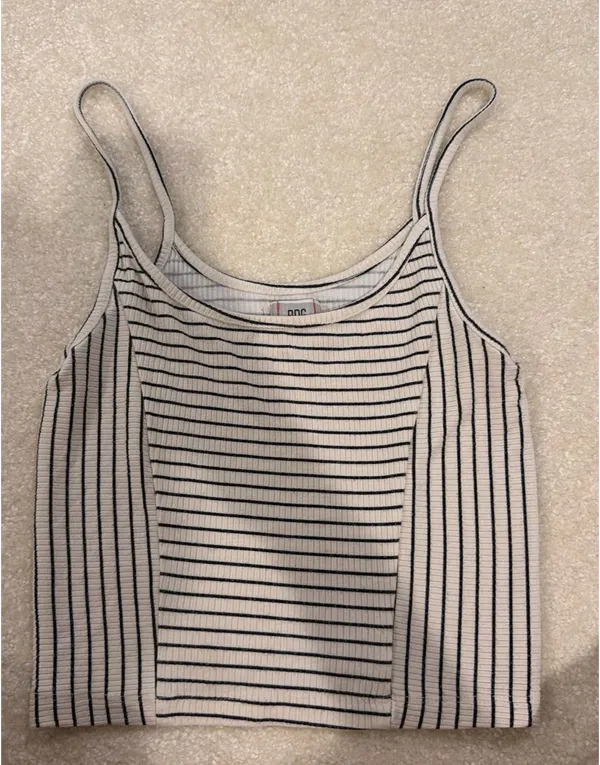 Urban Outfitters Tank Top Cropped - Image 2