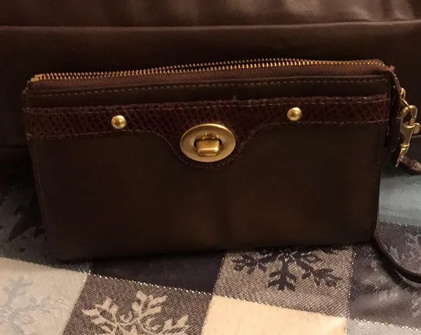 Coach purse and wristlet set - Image 8