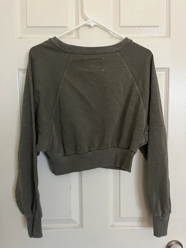Aeropostale Cropped Sweater - Image 2