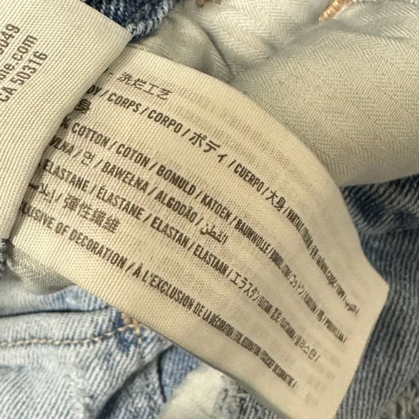 Hollister Ultra High-Rise Mom Jeans Light‎ Wash Distressed Blue Denim W31 L27 - Image 7