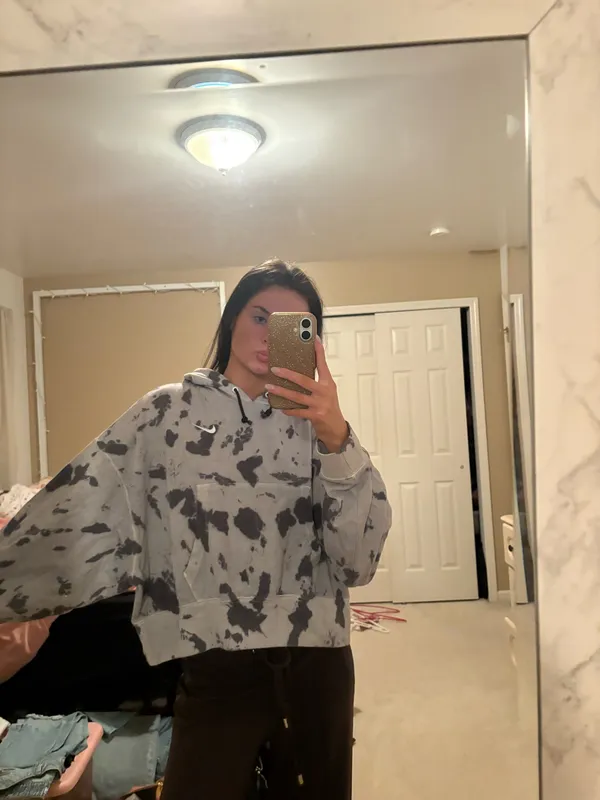 Nike Cropped Sweatshirt - Image 8