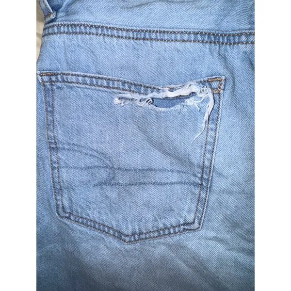 American Eagle High Rise‎ Baggy Shorts Size 26 Distressed Light Wash Spring Mom - Image 12