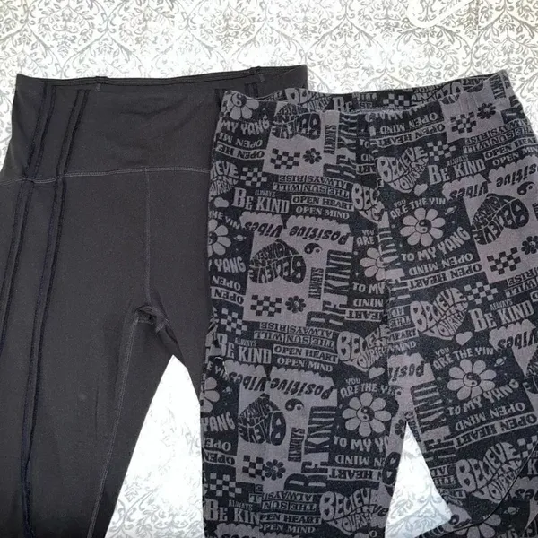 Fabletics leggings and flared pants bundle set size L ￼ - Image 3