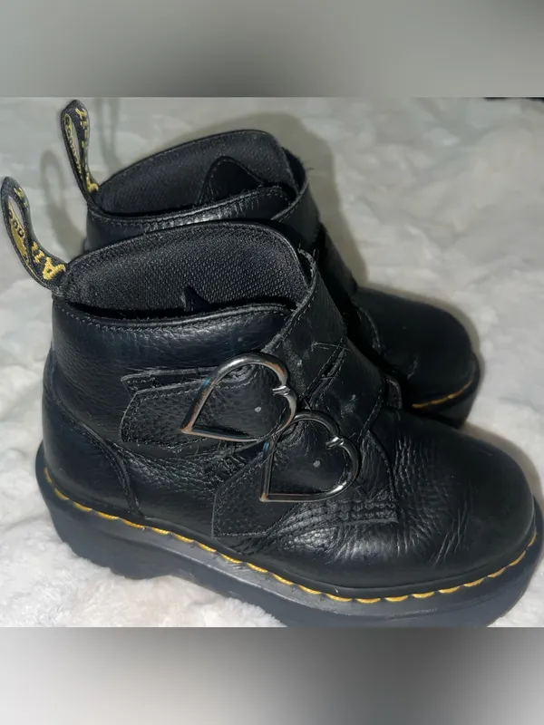 Dr. Martens Devon Heart Leather Platform boots goth emo baby bat women’s 5 alt - Image 2