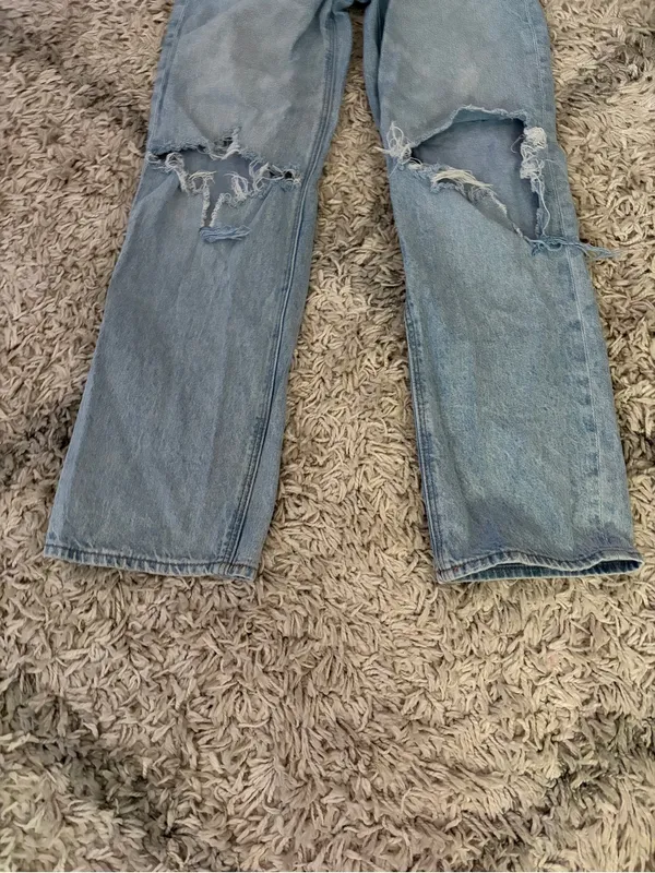 American Eagle Strigid Jeans Women's Size 00 blue distressed - Image 4