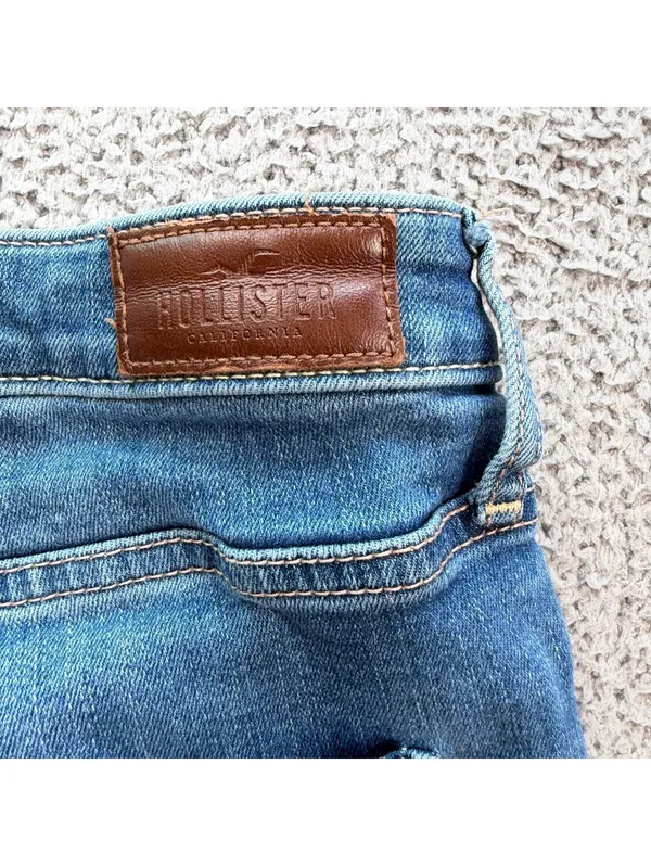 Hollister Women’s Ultra High-Rise Super Skinny Distressed Jeans 11R 30x28 - Image 6