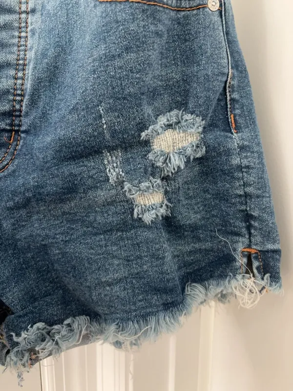 We The Free Size 29 High Rise Distressed Raw Hem Denim Shorts - Image 2