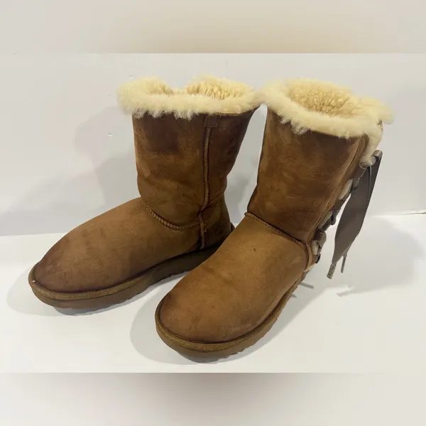 UGG Bailey Bow Boots Women’s 9 Chestnut Suede Shearling Lined Winter Boots - Image 14