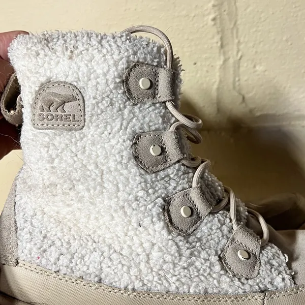 Sorel for sale,absolutely love these! have them in many colors, wear all day - Image 2