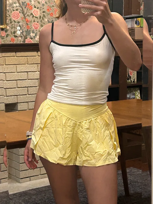 Amazon White Tank Top with Black Piping - Image 6
