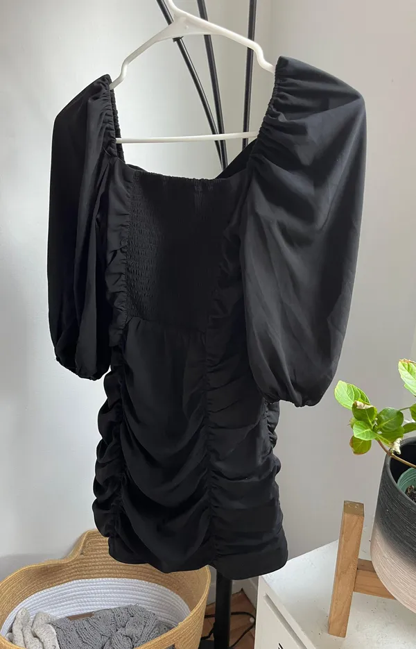 Abercrombie Black Ruched Dress NWT - Image 6