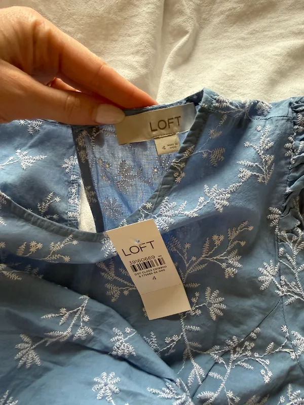 Loft Blue Floral Blouse - Image 5