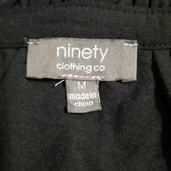 Ninety Clothing Co Sleeveless Black Blouse Size Medium - Image 4