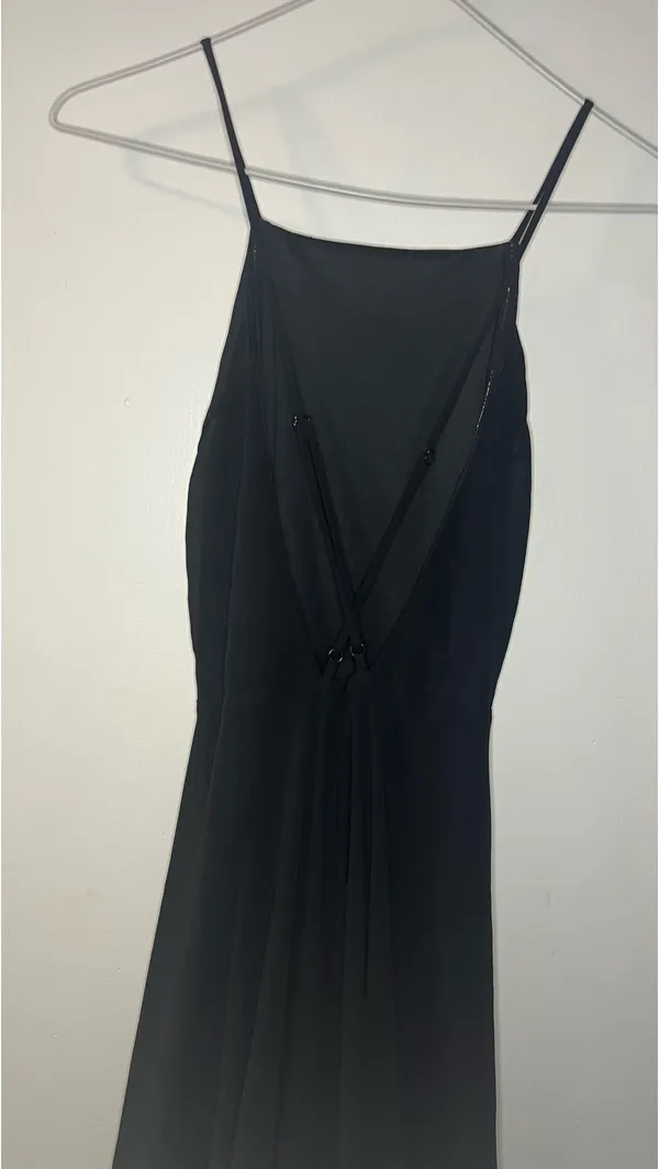 Black Gown Lulus Formal - Image 5