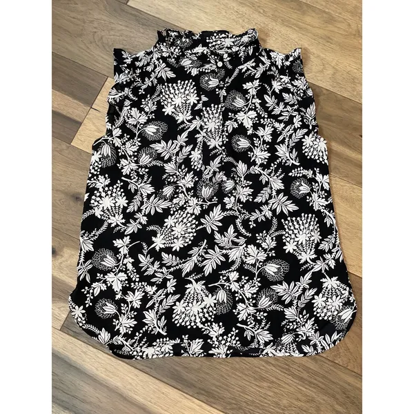 Loft Top Size S White Floral Mock Neck Ruffle Detail Flutter Sleeves - Image 4