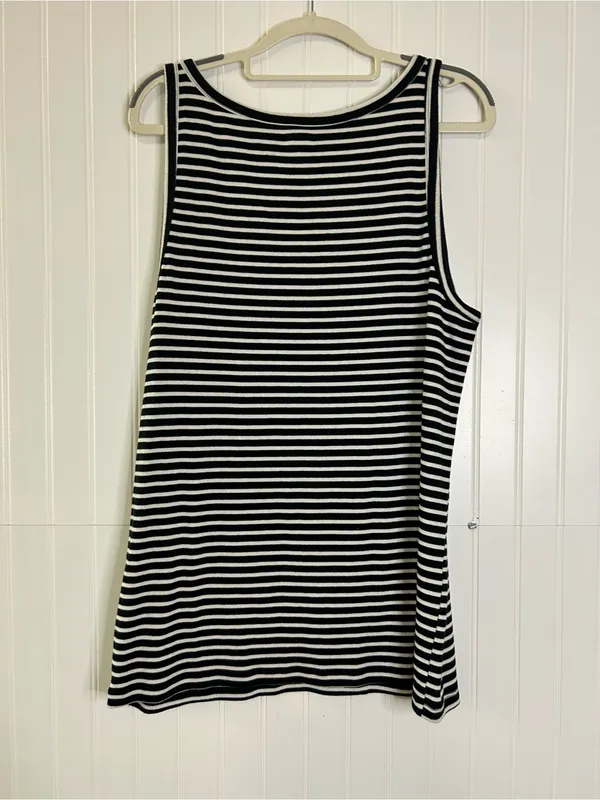 Old Navy Black & White Striped V-Neck Tank Top Size XXL - Image 2