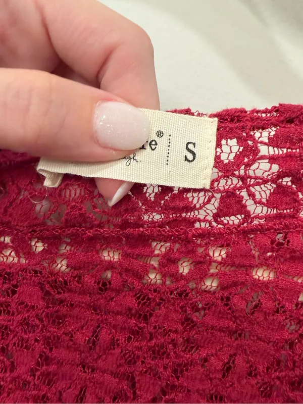 Natural‎ Life Berry Red Lace Long Sleeve Top Size Small - Image 3