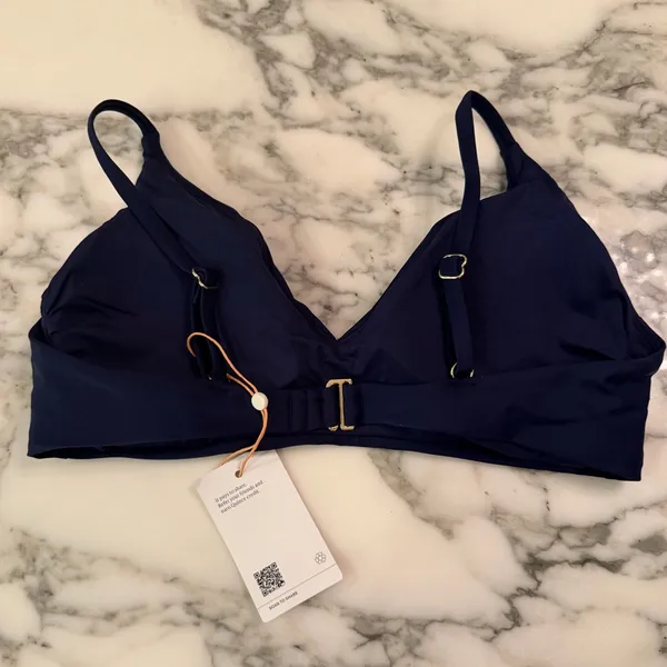 NWT Quince Navy Blue Italian v-neck bikini top Sz L - Image 9